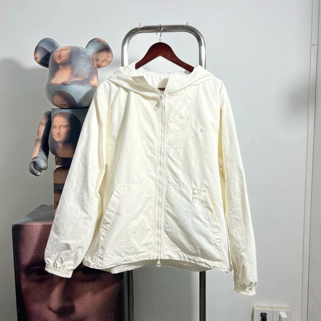 99新 LouisVuitton/路易威登 别针双面冲锋衣 尺码46胸围58衣长65