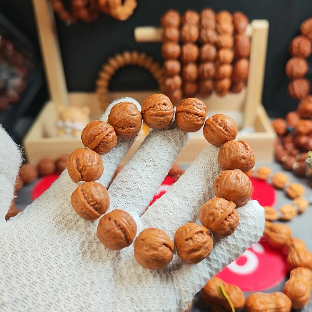 文玩核桃手串光头一道筋手持楸子核桃手串