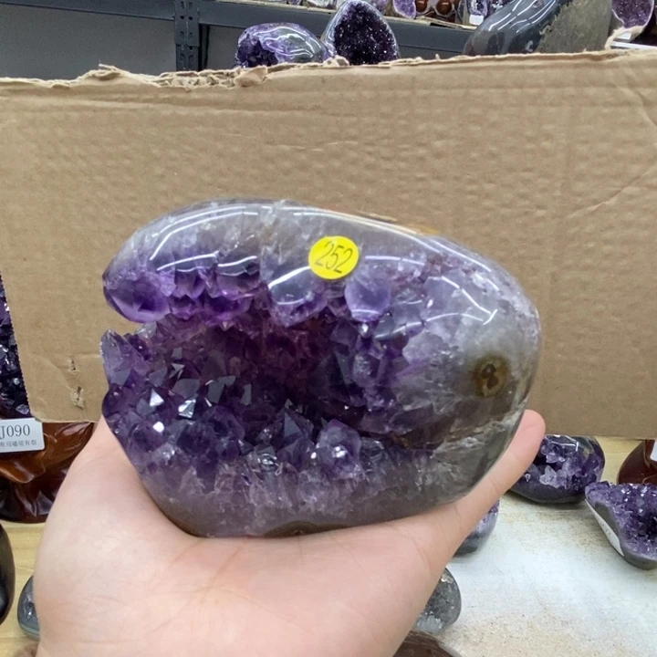 紫晶大型摆件（非配饰）未镶嵌唐*拉