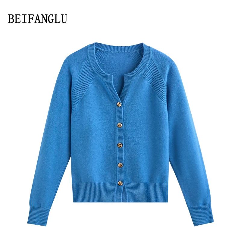 北方鹿 法式小香风！绵羊毛2025秋冬气质小金扣V领针织开衫女6816