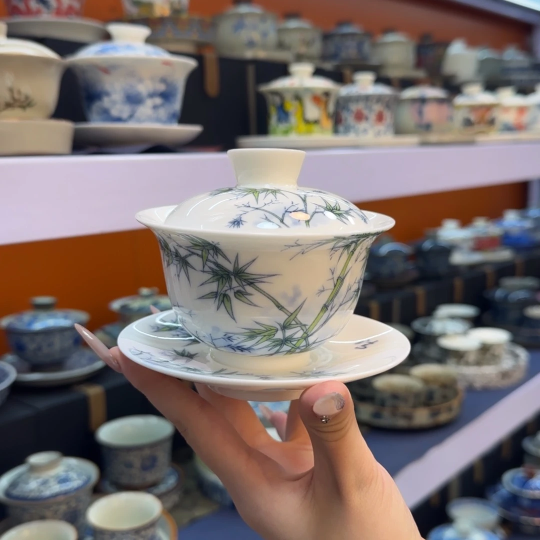 我在外面吃饭呢你在哪了我