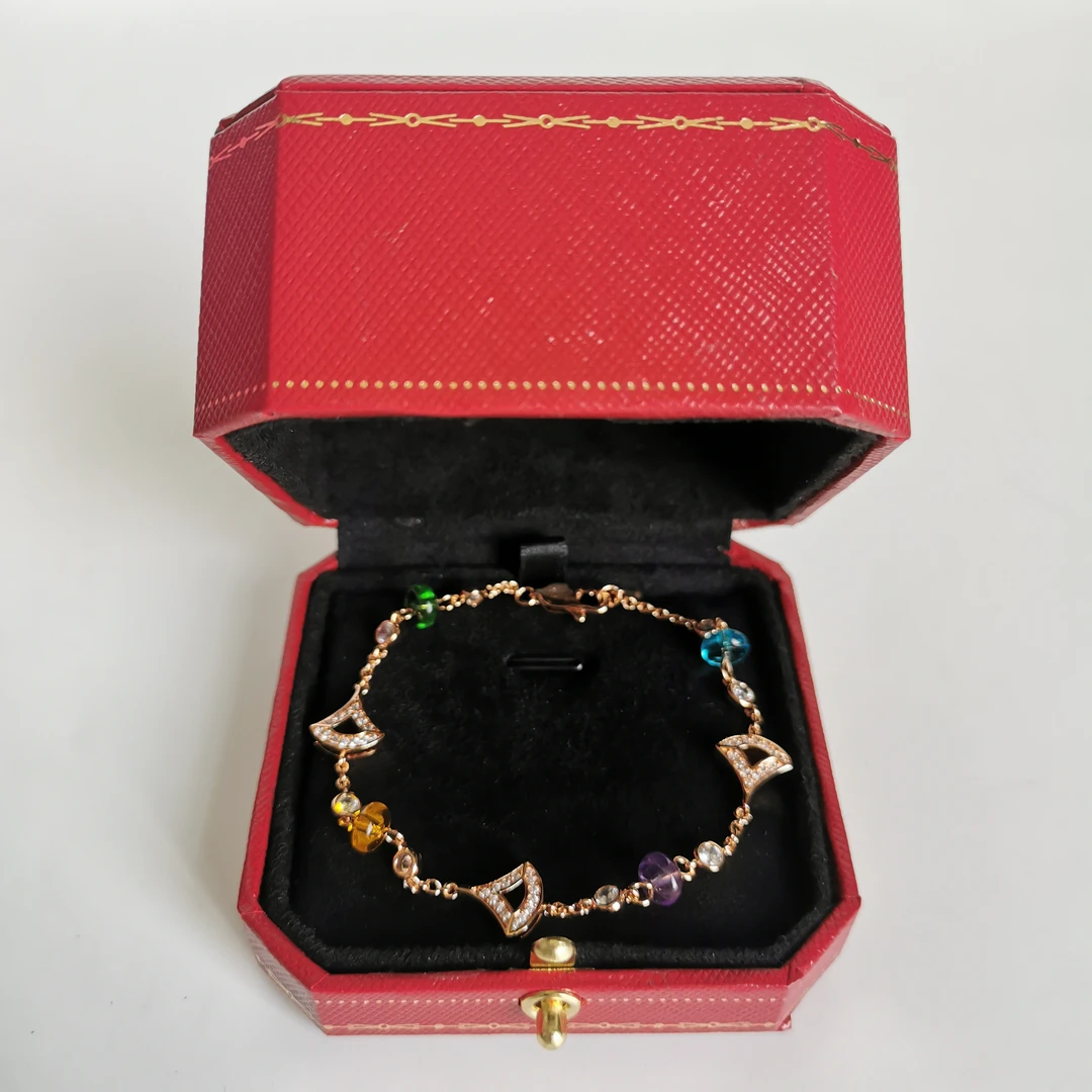 3142--精致端庄气质水晶-精工手链手镯