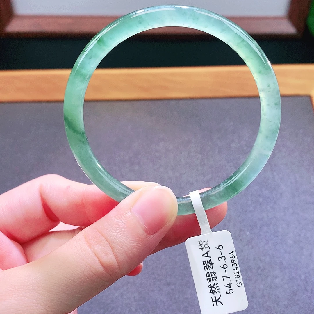 未镶嵌手镯翡翠天然翡翠