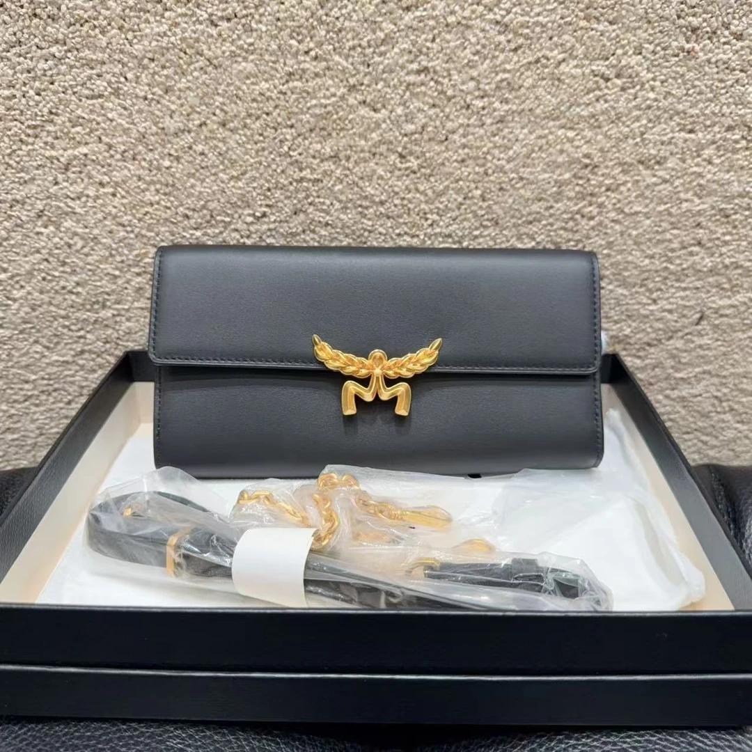 未使用 MCM 黑色金扣小牛皮 单肩斜挎包 肩带可拆卸当手包