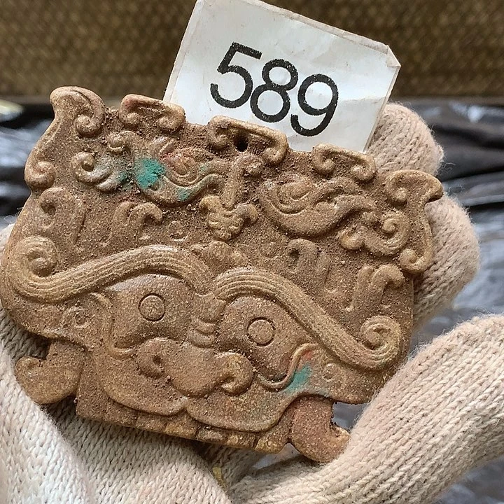 未镶嵌和田玉挂件