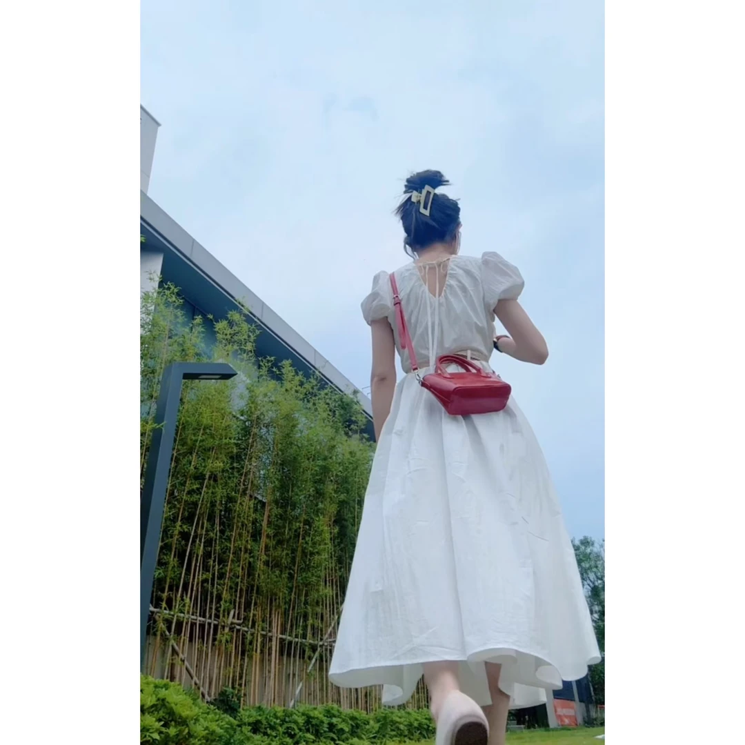 左尚尚9281清冷白裙2025夏季新款连衣裙显瘦减龄气质温柔风裙