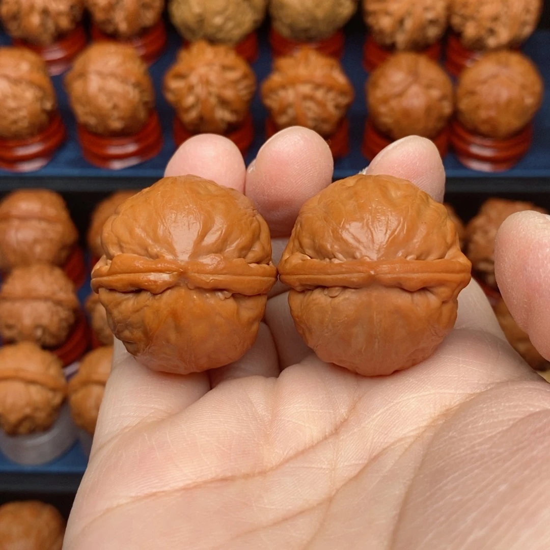 把件文玩核桃手捻河豚