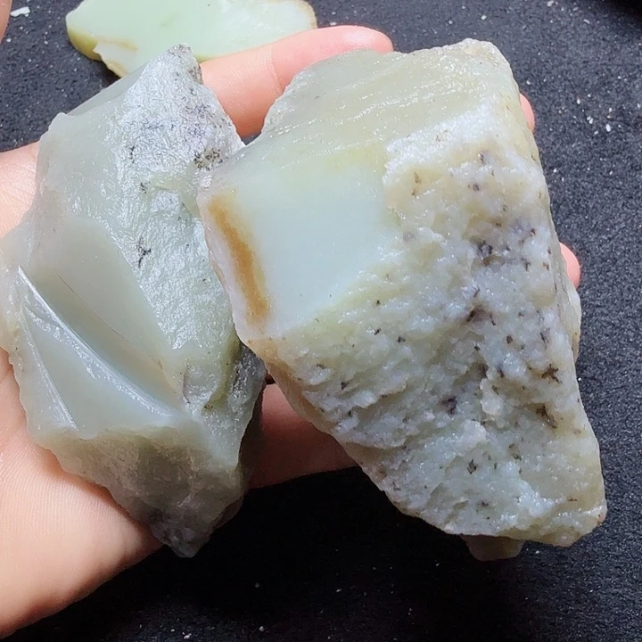 6***5和田玉（糖玉）未镶嵌珠宝半成品