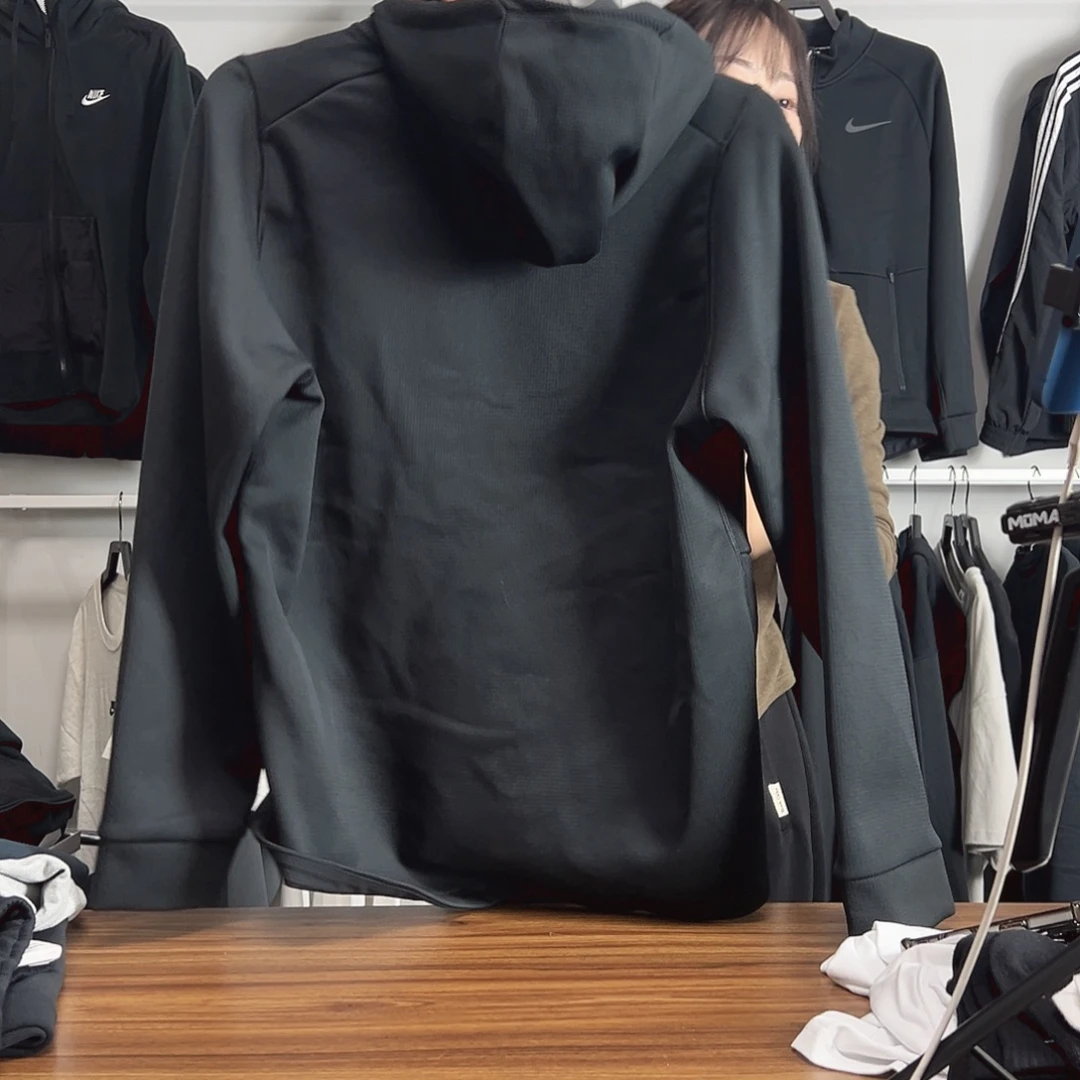 2125外套带帽XL码150-170斤不退换