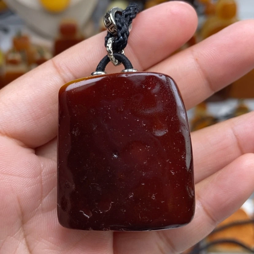 【闪购商品】琥珀颈饰未镶嵌