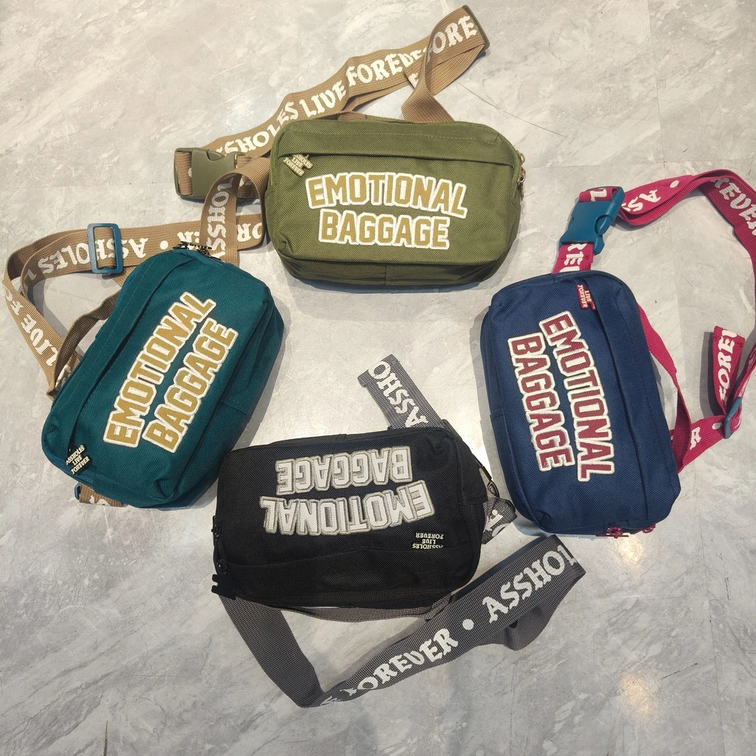 真的好看 男女同款单肩斜挎包 夏季必备 19x6x11