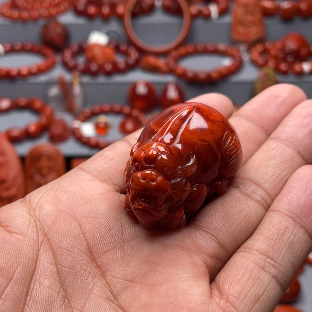 南红玛瑙未镶嵌珠宝奇石吊坠