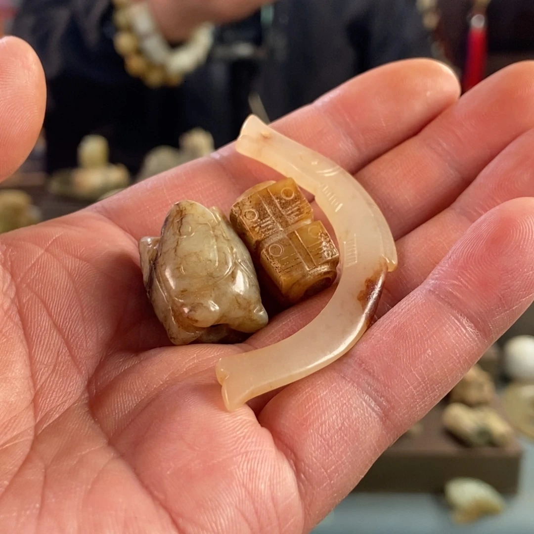 和田玉挂件未镶嵌用****4