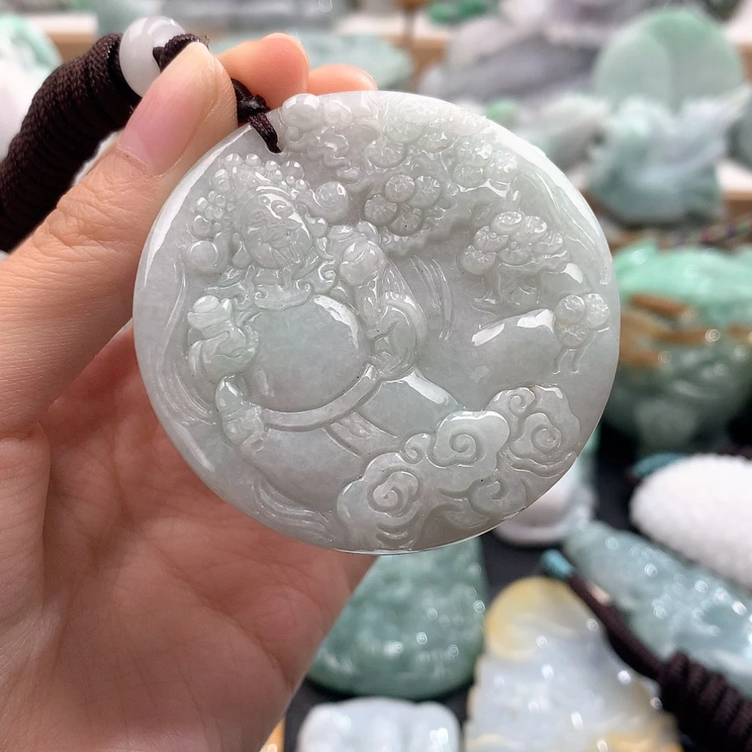 吊坠(不含链)未镶嵌翡翠