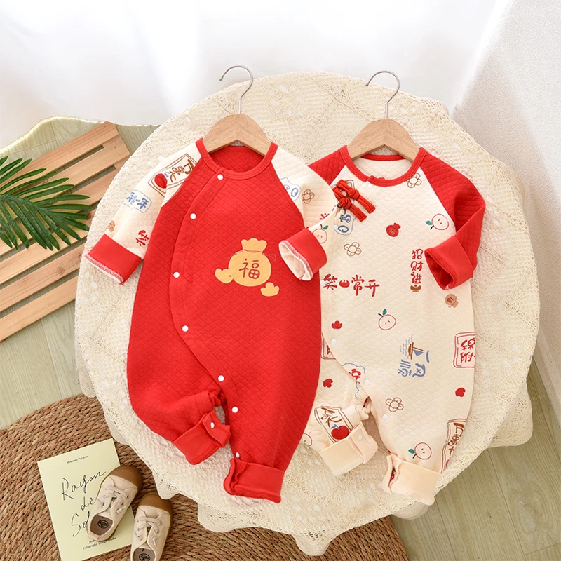 婴儿连体衣偏襟纯棉保暖福气满满哈衣新生儿爬服宝宝衣服春秋冬装