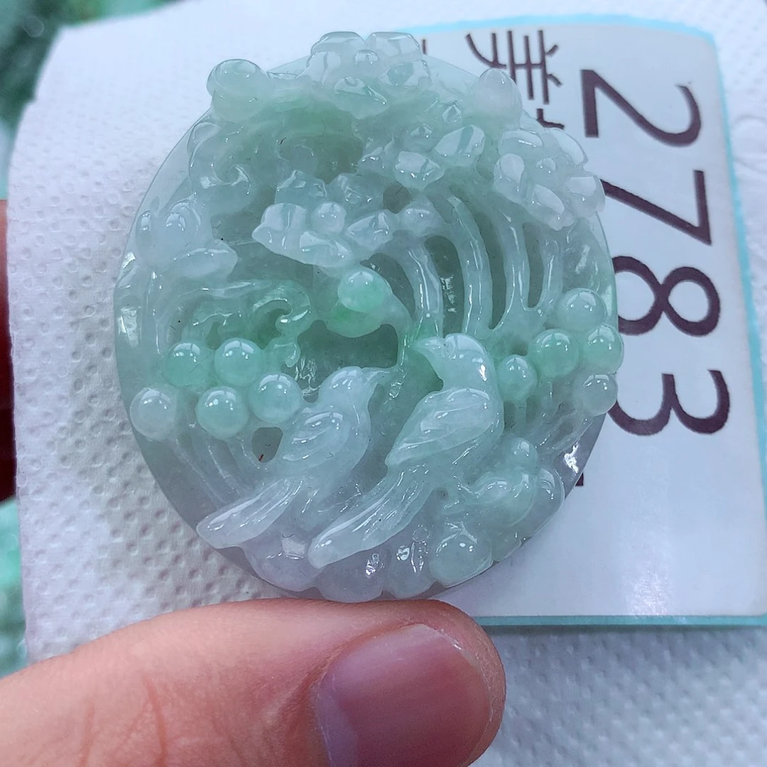 吊坠(不含链)未镶嵌翡翠