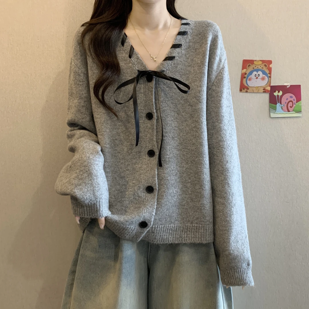 大码女装遮肚子慵懒风V领毛衣打底衫女春秋胖mm宽松显瘦针织上衣