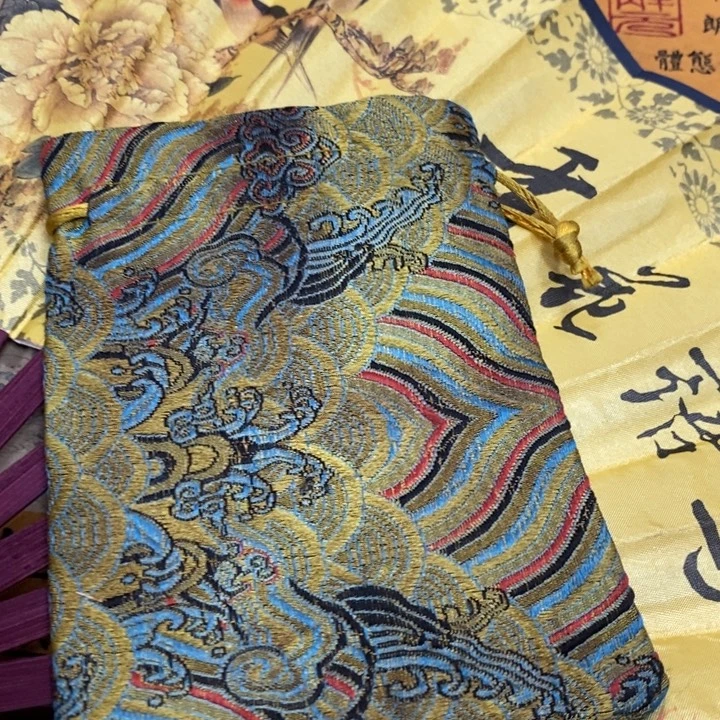 织绣哈哈哈哈我的天
