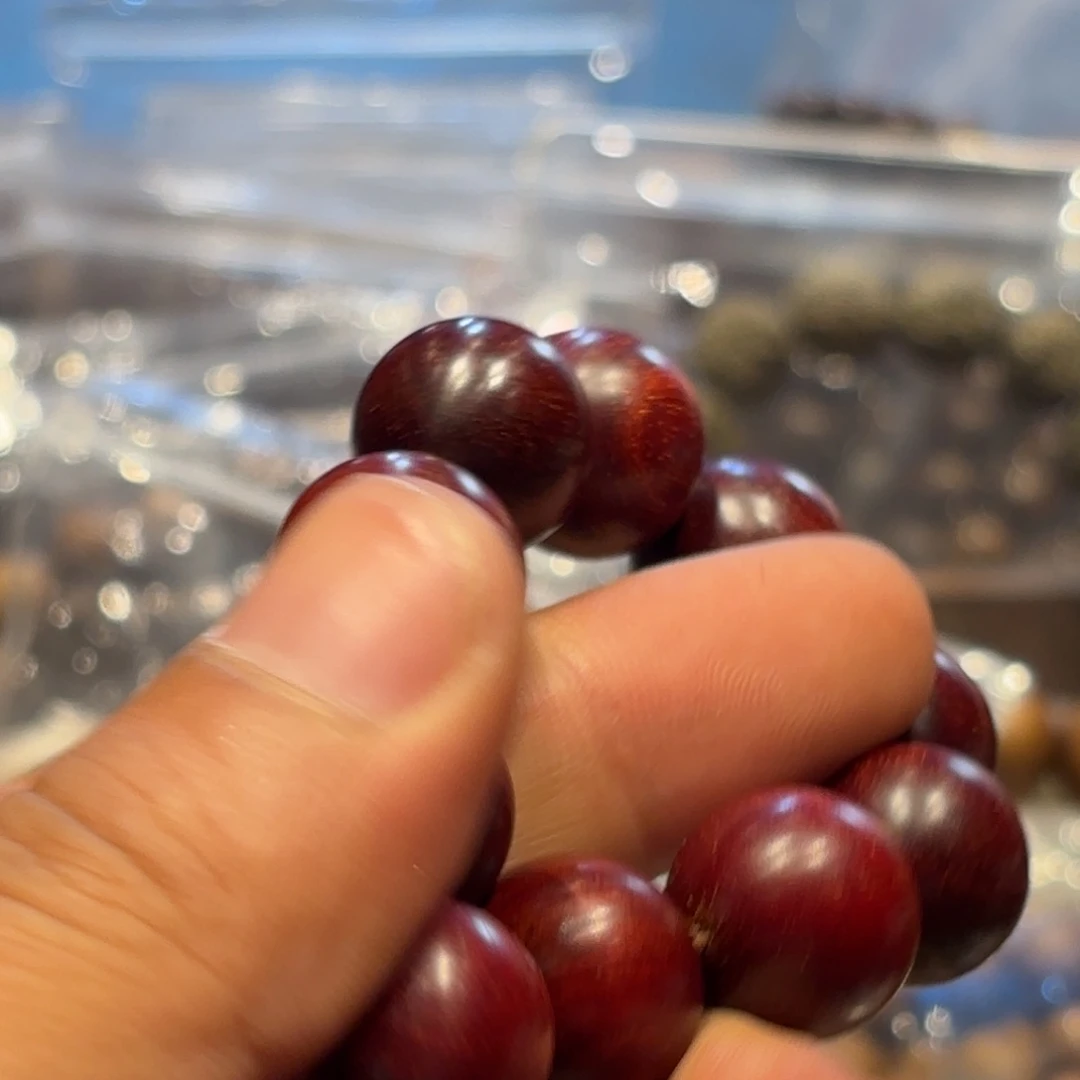 有***）一物一拍血檀编码1.8帝王泥