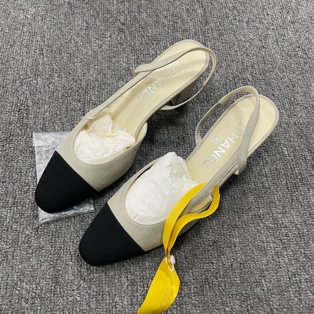 95新 Chanel/香奈儿 （有盒）圆头露跟粗跟高跟鞋 38.5码/5971