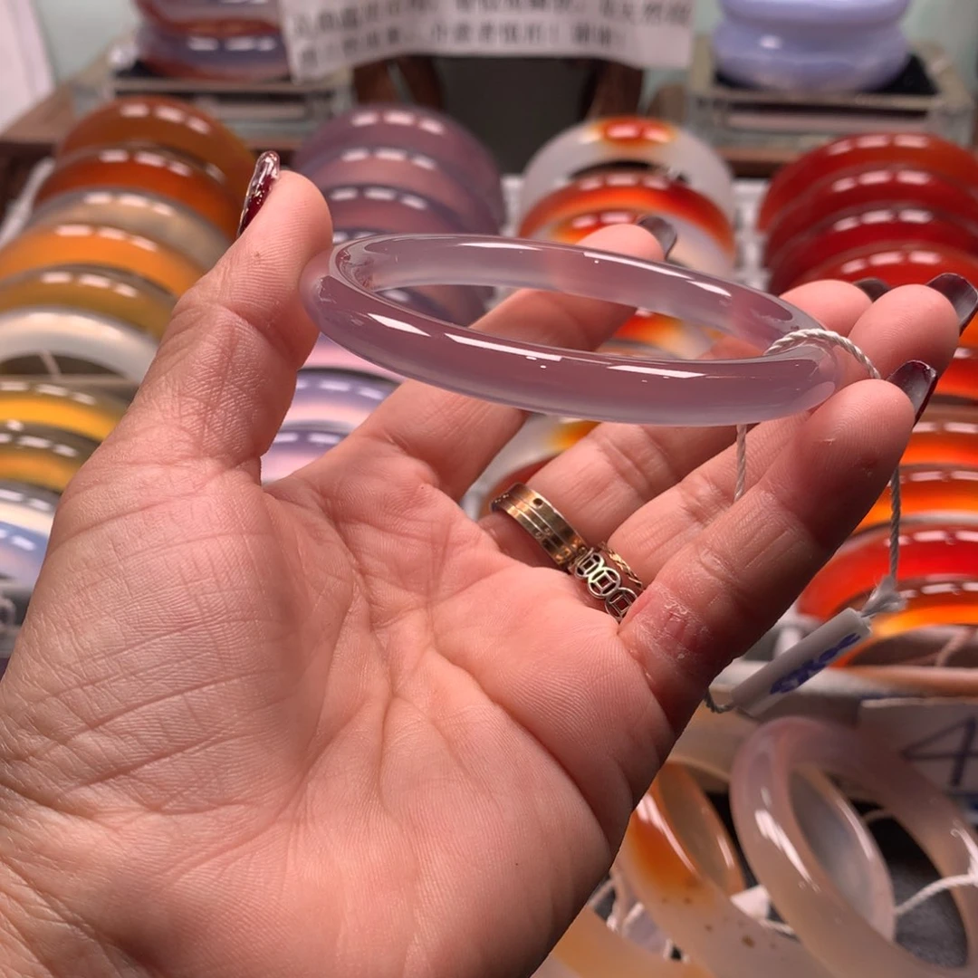 玛瑙/玉髓手镯未镶嵌