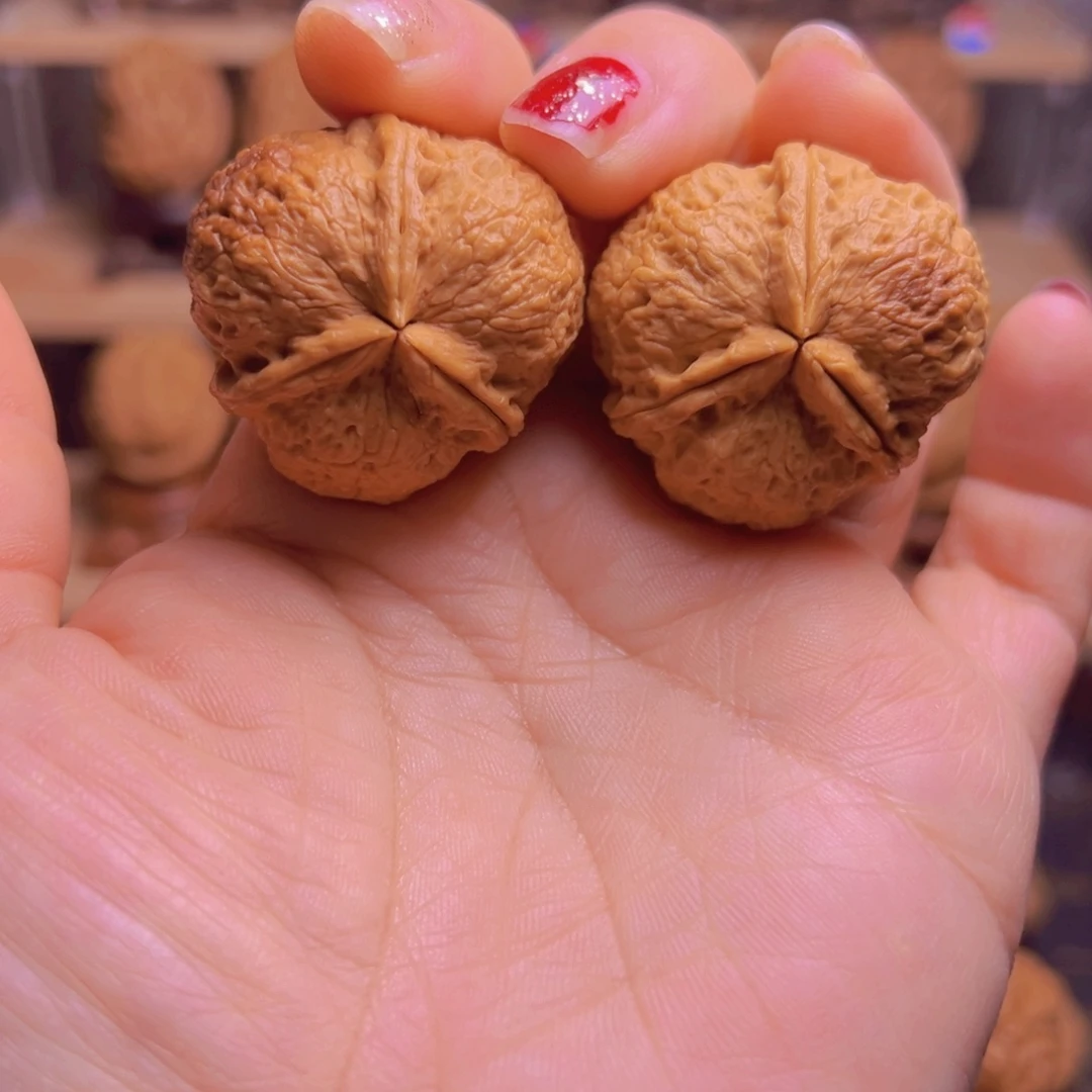 文玩核桃吊坠47w小三元35尺