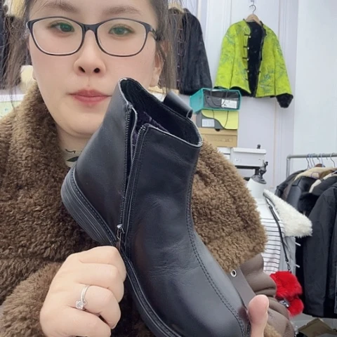 女士皮毛一体鞋马丁36-39