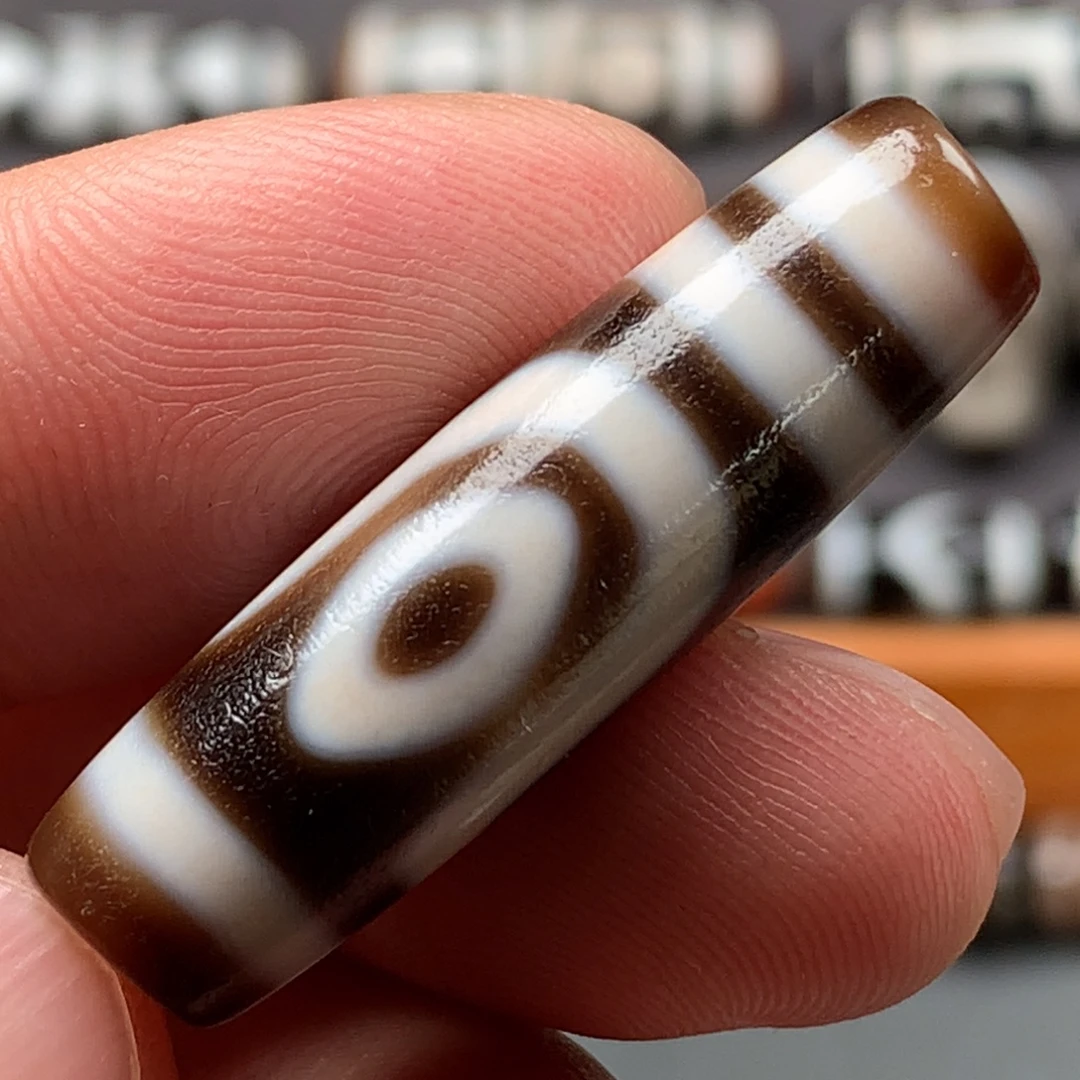 玛瑙/玉髓裸珠～行运满朱砂如意二眼