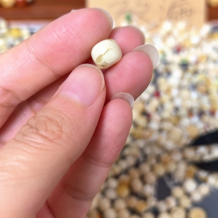 裸石蜜蜡未镶嵌9mm一个