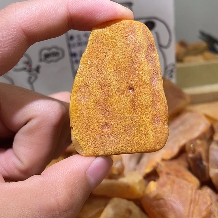 裸石琥珀未镶嵌吊坠