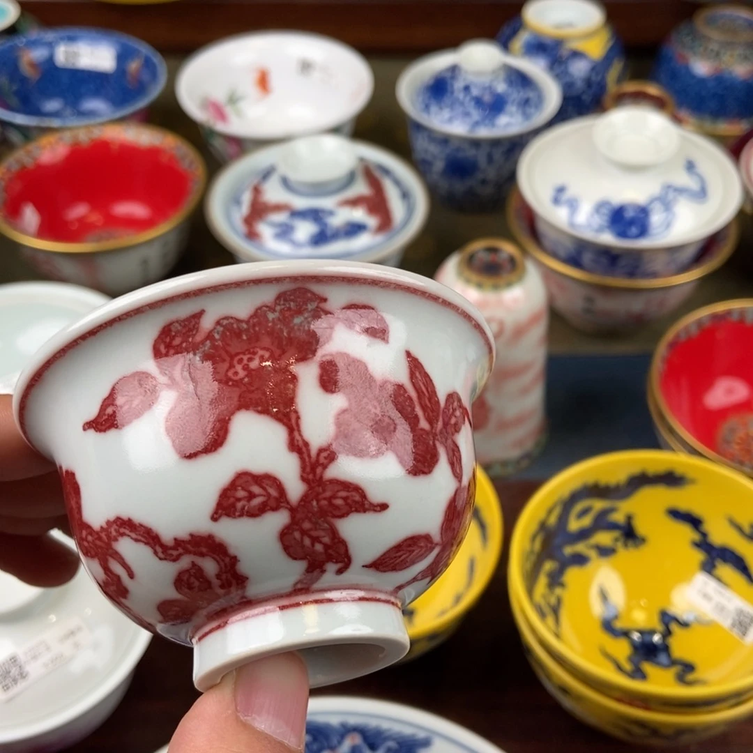 8**8陶瓷艺术家的作品是一种