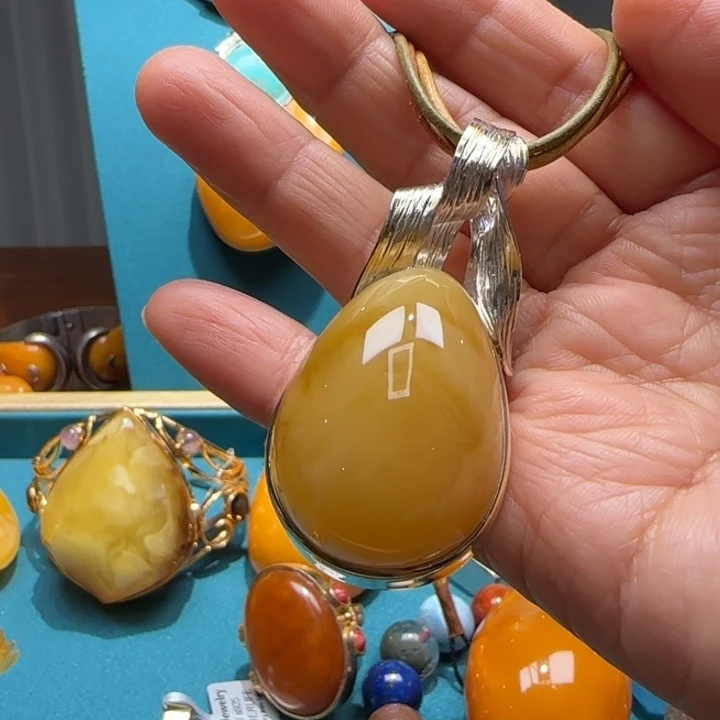琥珀未镶嵌颈饰波兰设计款琥珀蜜蜡