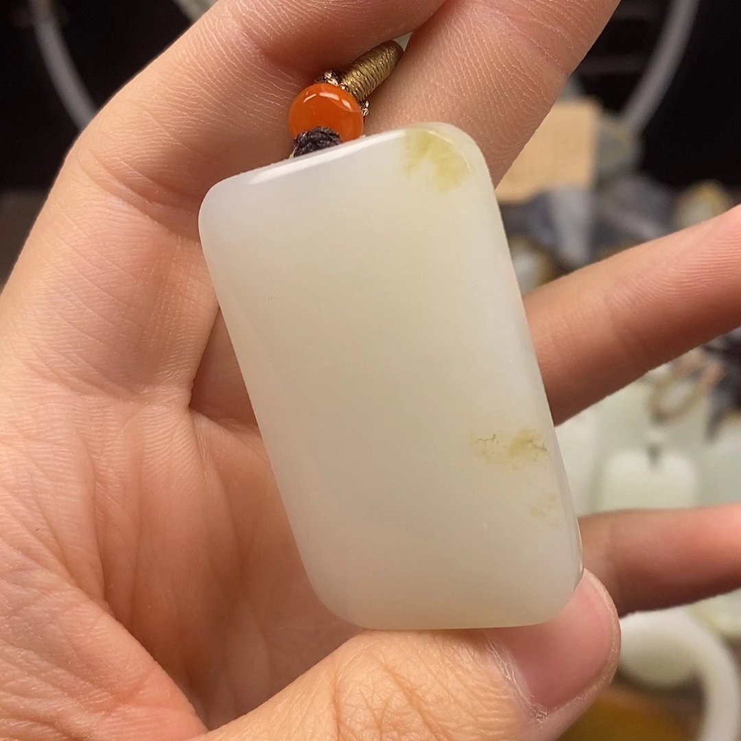 和田玉颈饰未镶嵌7