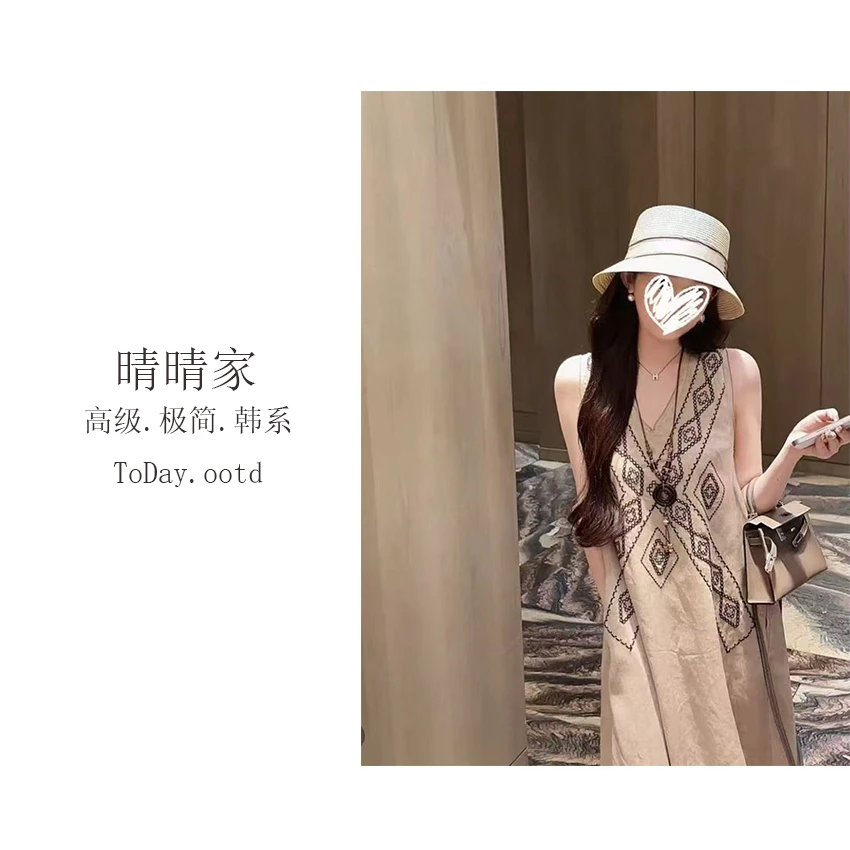 晴晴家-【拾花归】夏季韩系百搭气质V领老钱刺绣无袖连衣裙1606