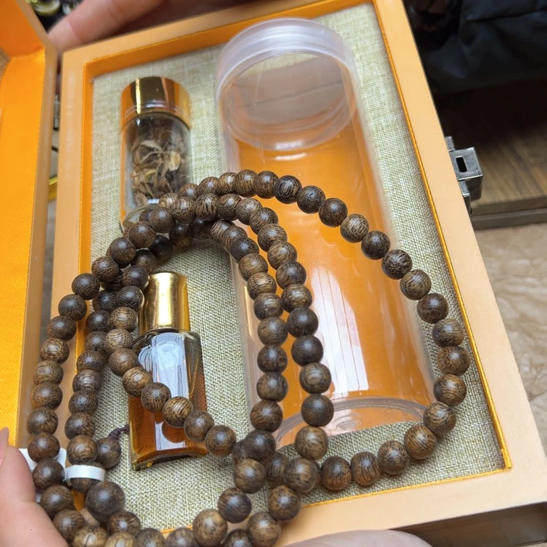 大叶紫檀（黑酸枝木类）