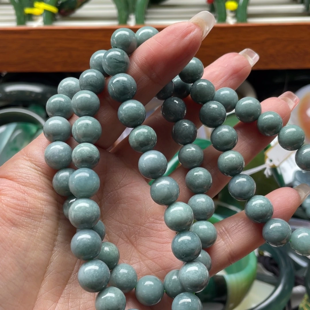 夏***8翡翠未镶嵌颈饰88888888898888