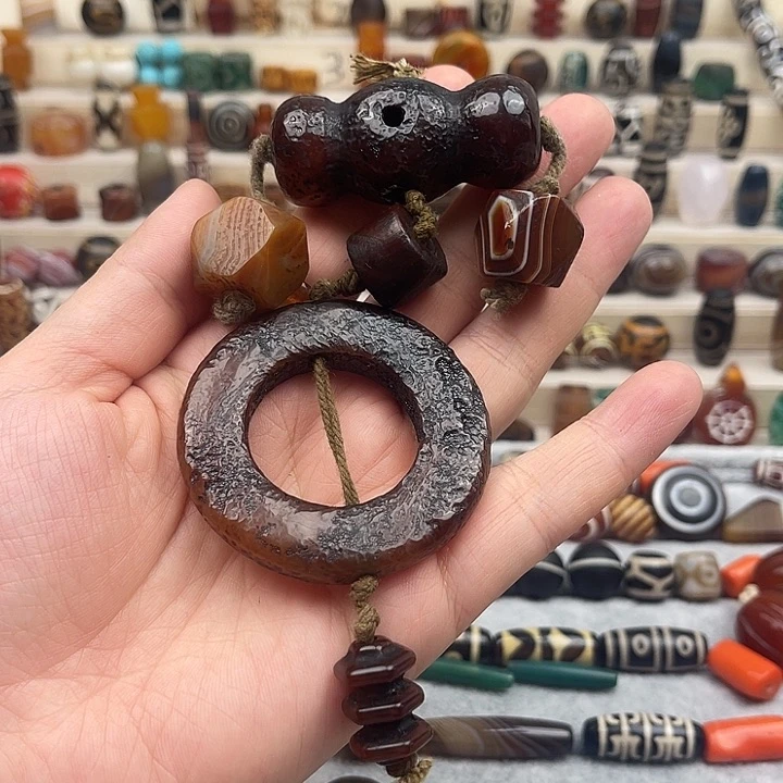 合金颈饰玛瑙/玉髓