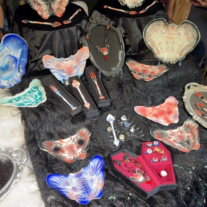 摆件红75哈哈哈哈哈哈哈哈哈哈