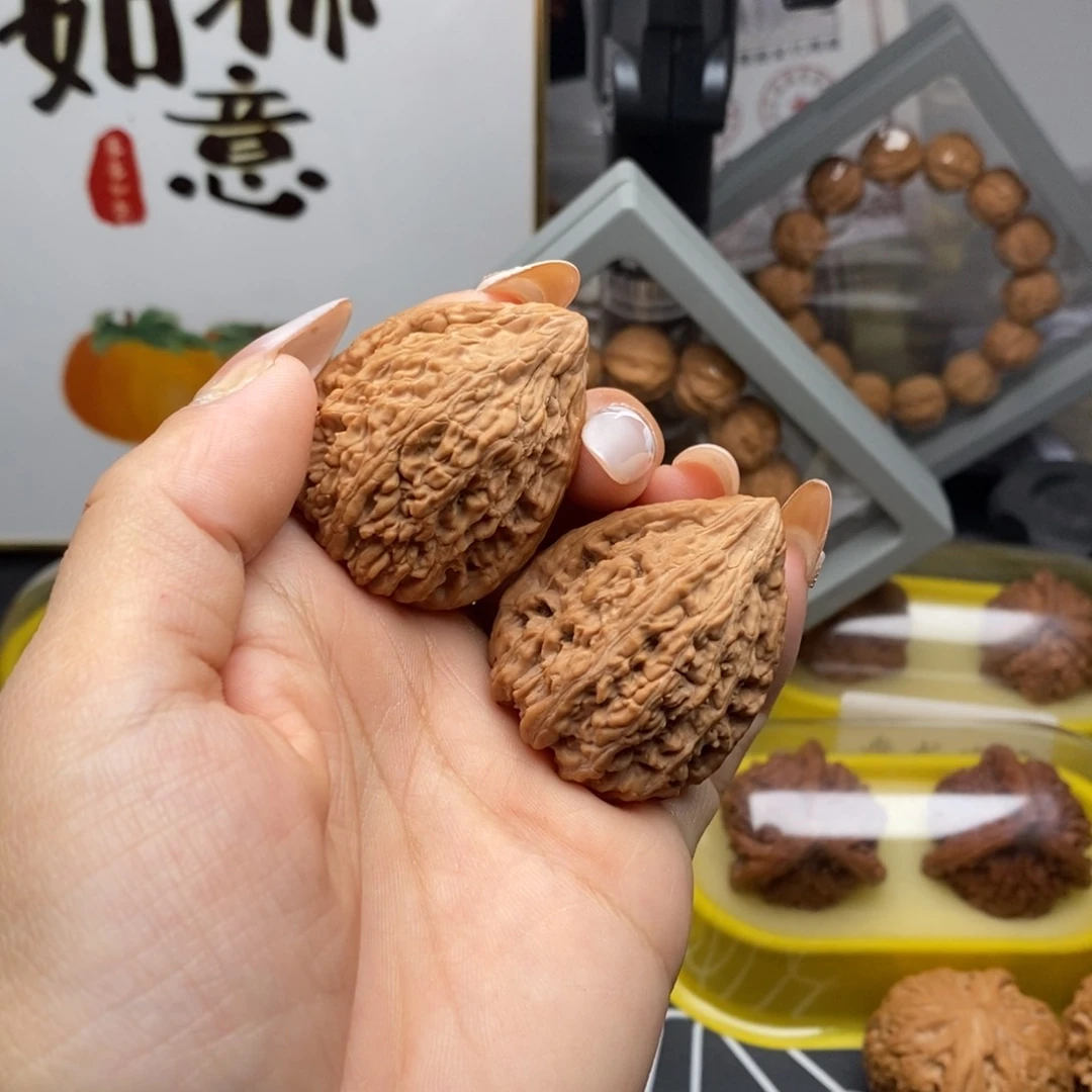 文玩核桃把件塔尖34