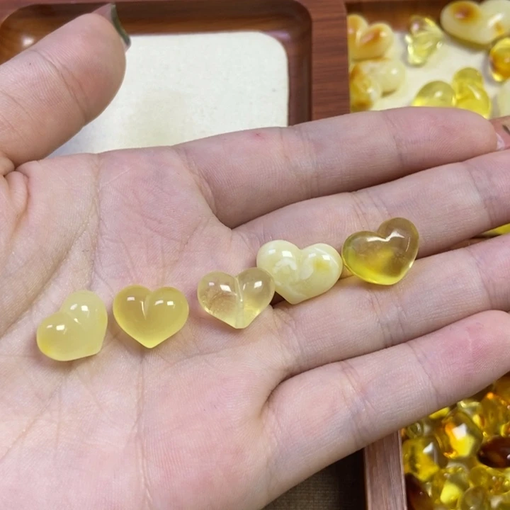 琥珀未镶嵌珠宝奇石屁桃