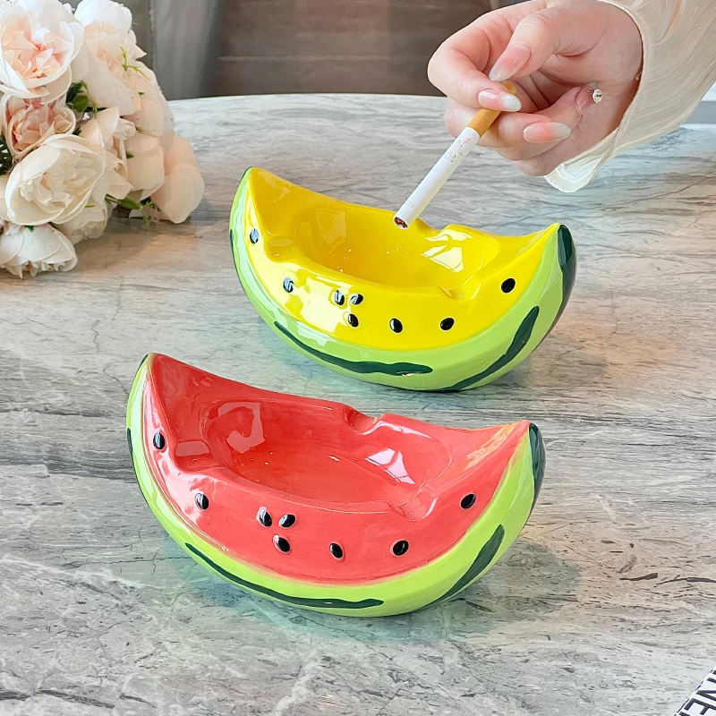 创意西瓜烟灰缸陶瓷带盖防烟灰家用烟缸茶几摆件ins风高级感烟盅