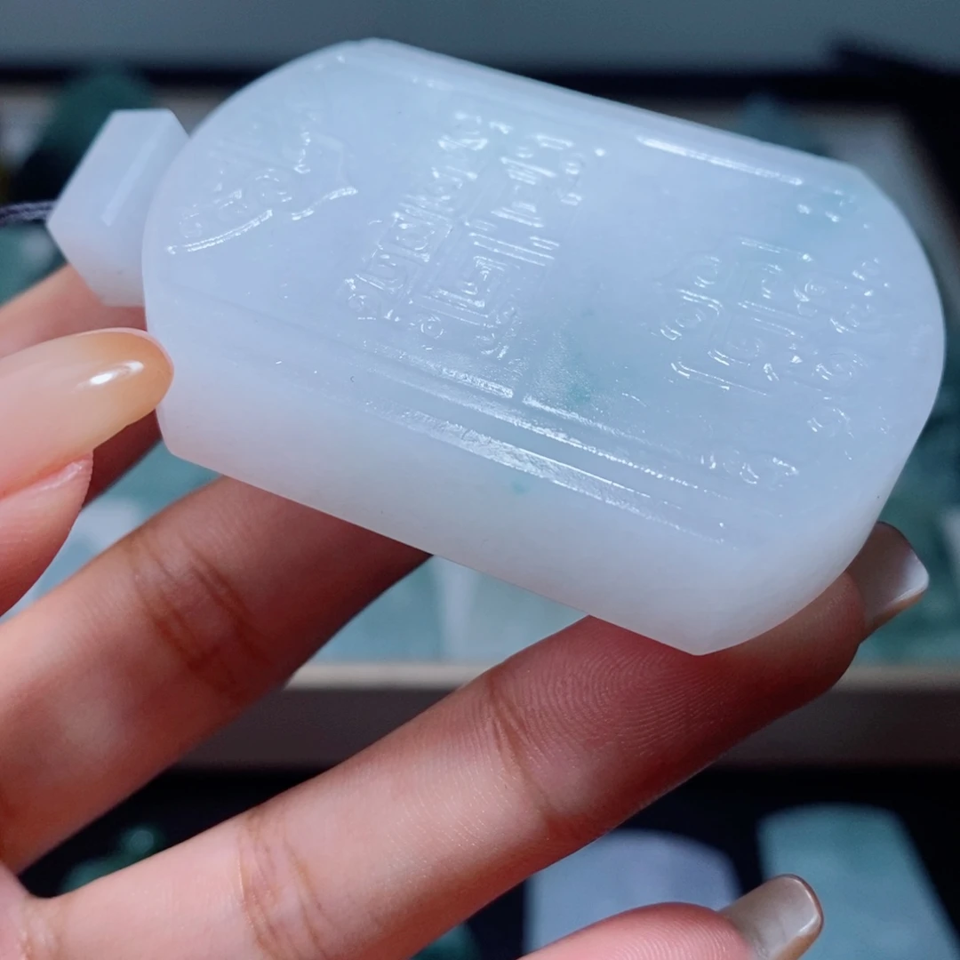 定制翡翠未镶嵌毛货翡翠挂件