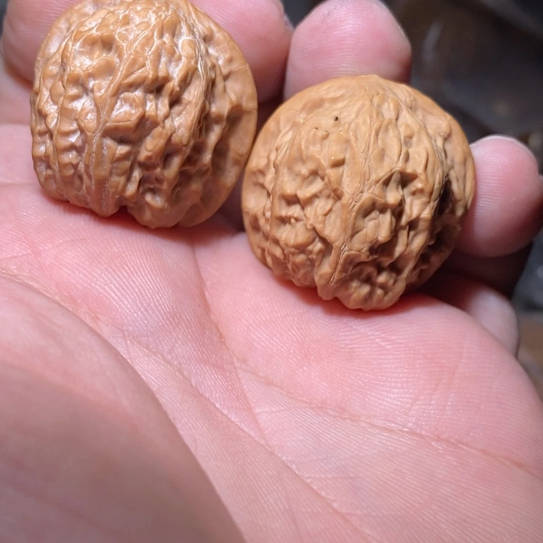 文玩核桃吊坠太行元宝