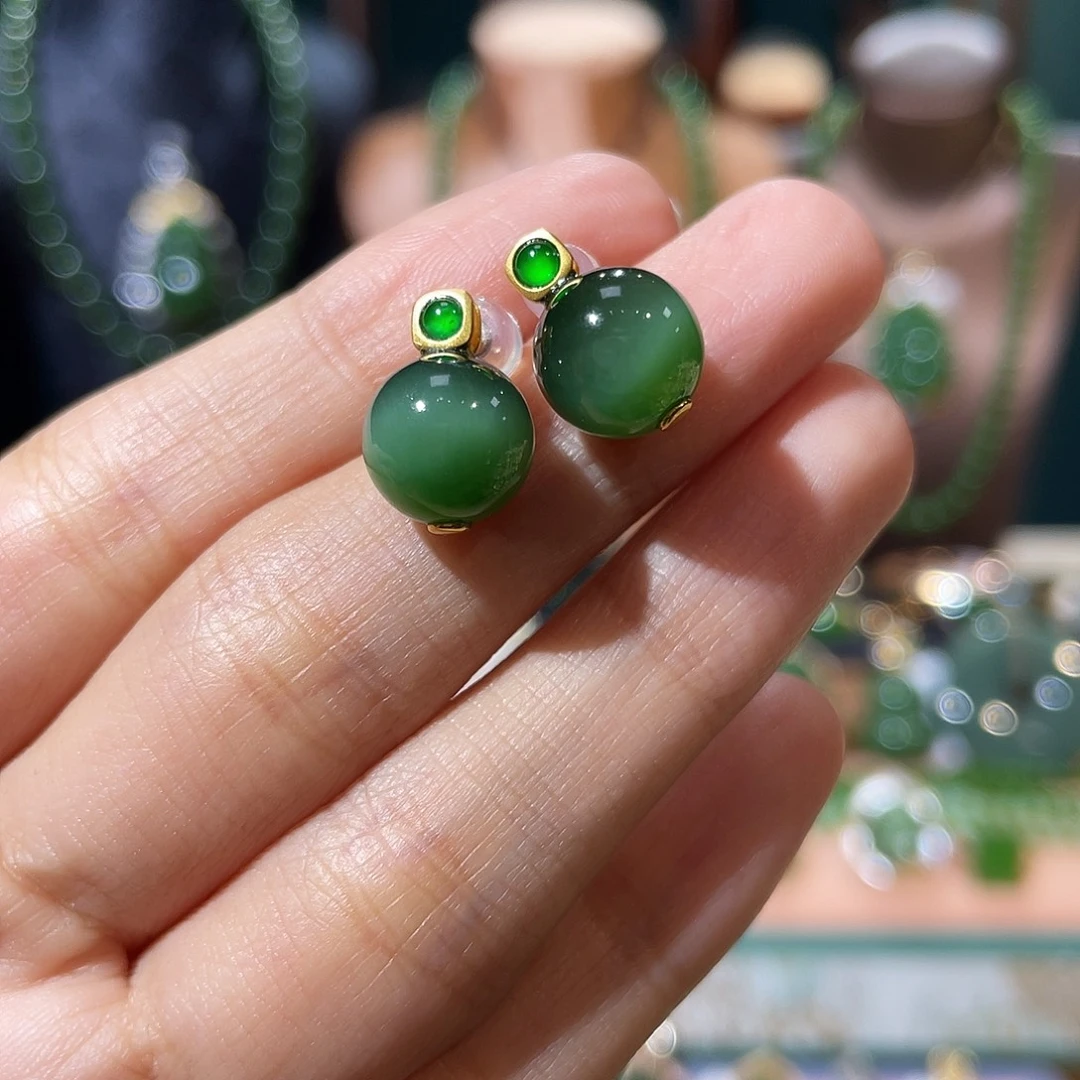 和田玉（碧玉）18K金镶嵌颈饰耳钉