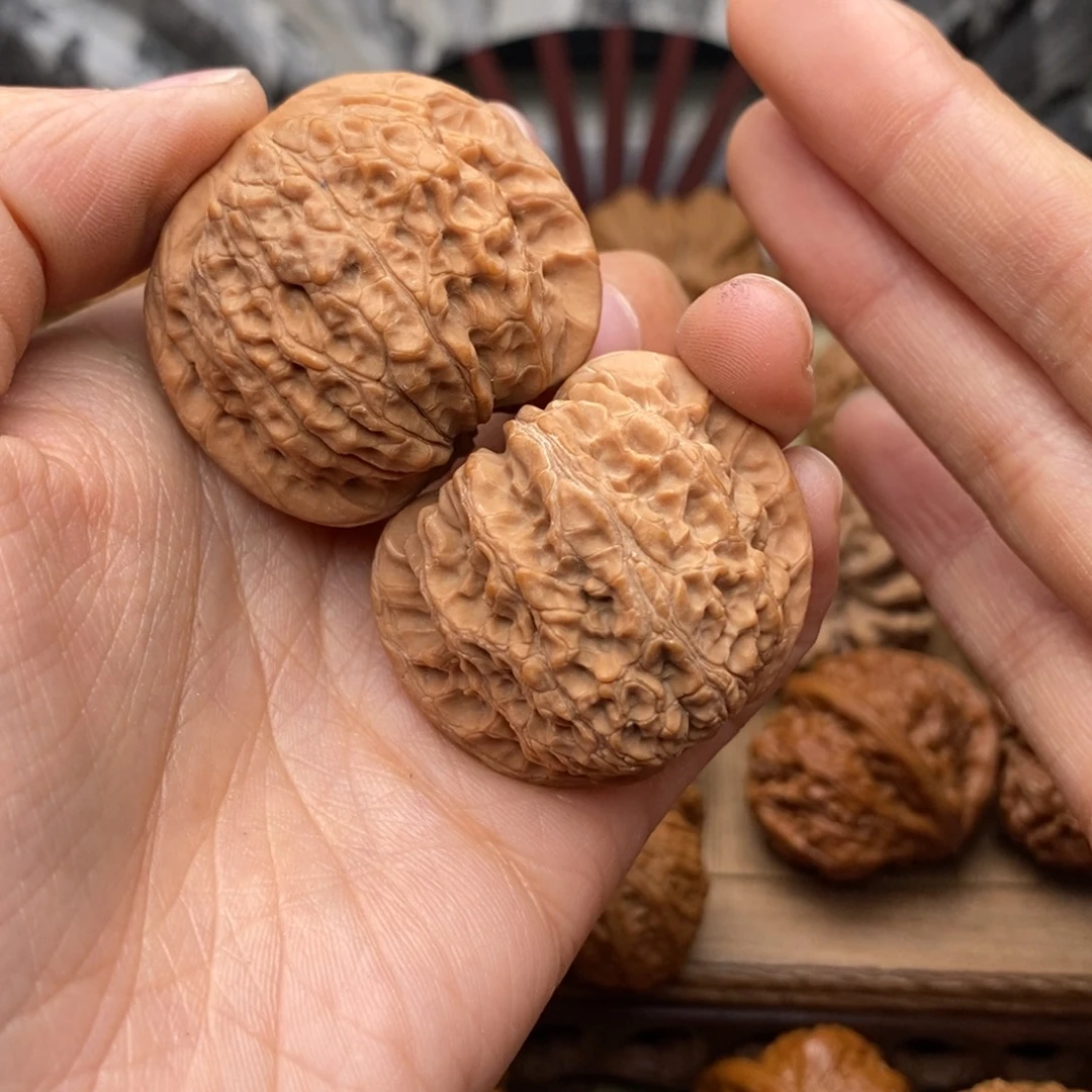 文玩核桃把件741号39全品血麒麟