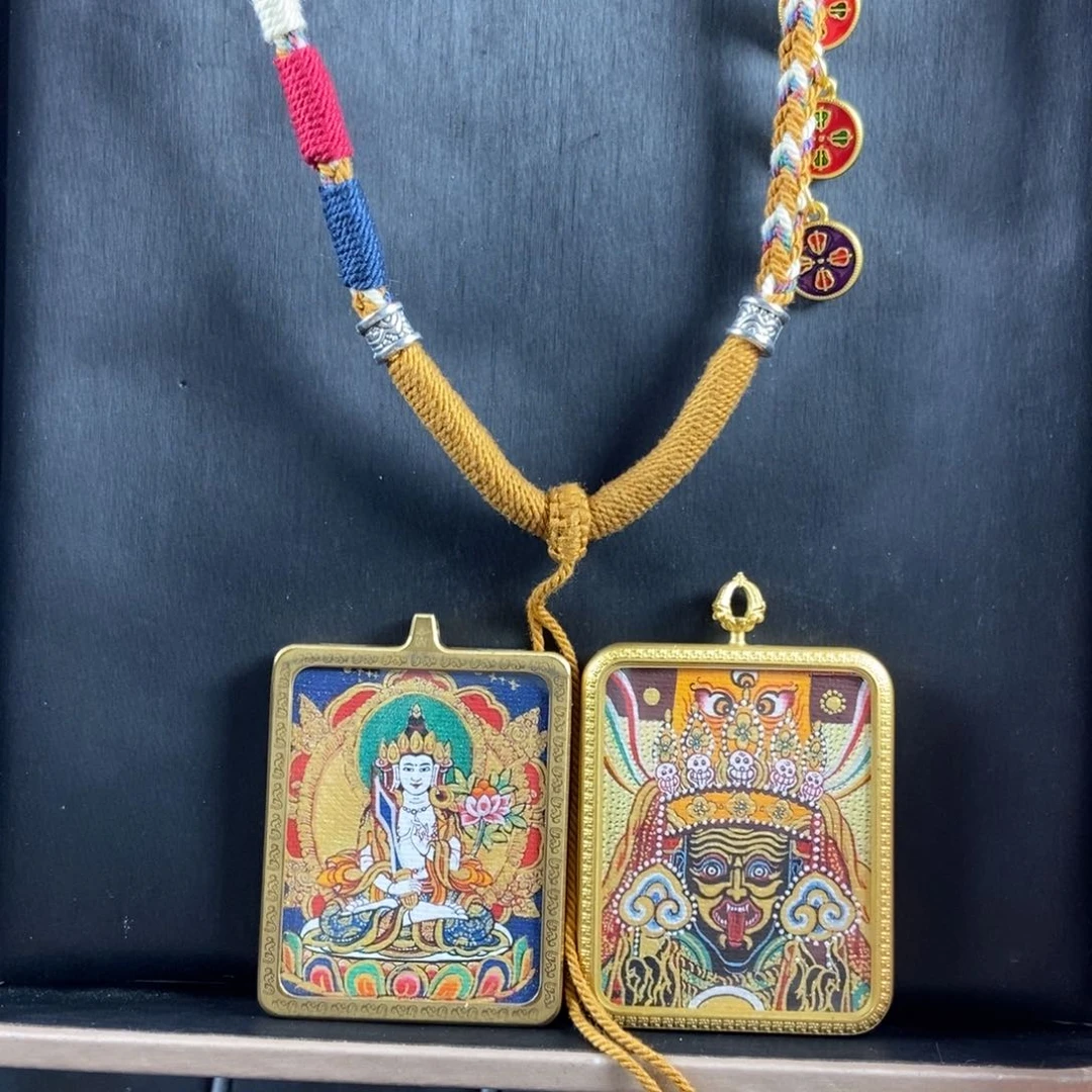 吊坠东**儿美丽的唐卡结缘