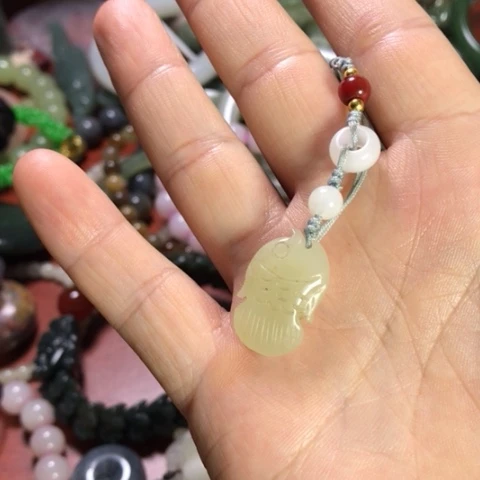 未镶嵌和田玉手机链