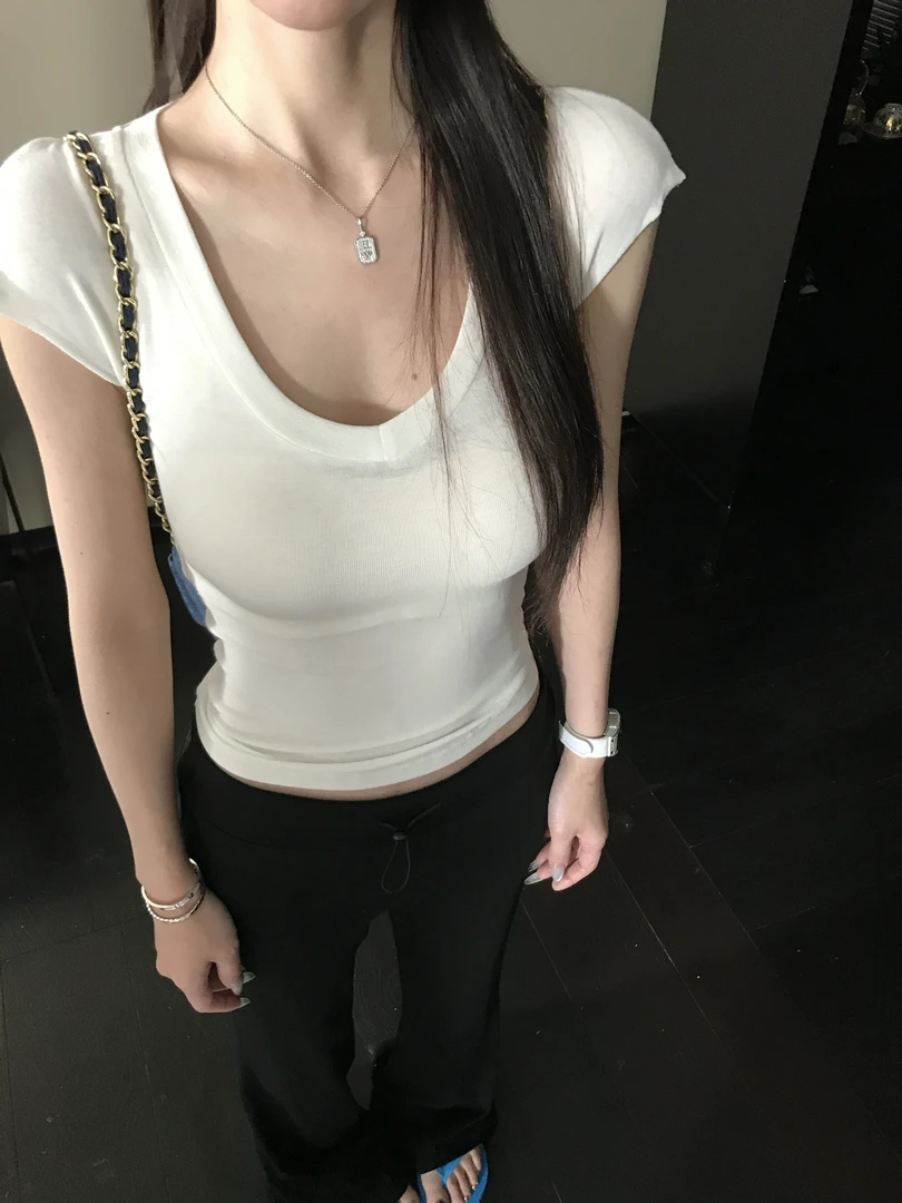 [19-35]春夏新款韩系短袖T恤简约可爱均码显瘦辣妹夏季修身设计感