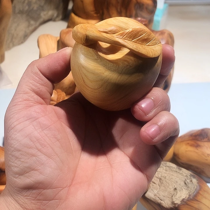 和***爷香榧木太行崖柏手把件
