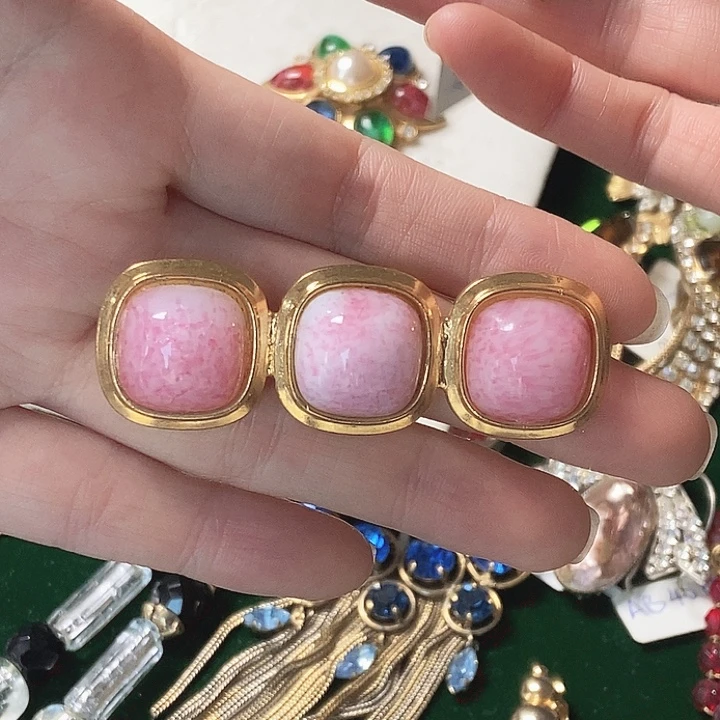 玻璃合金琉璃一字胸针